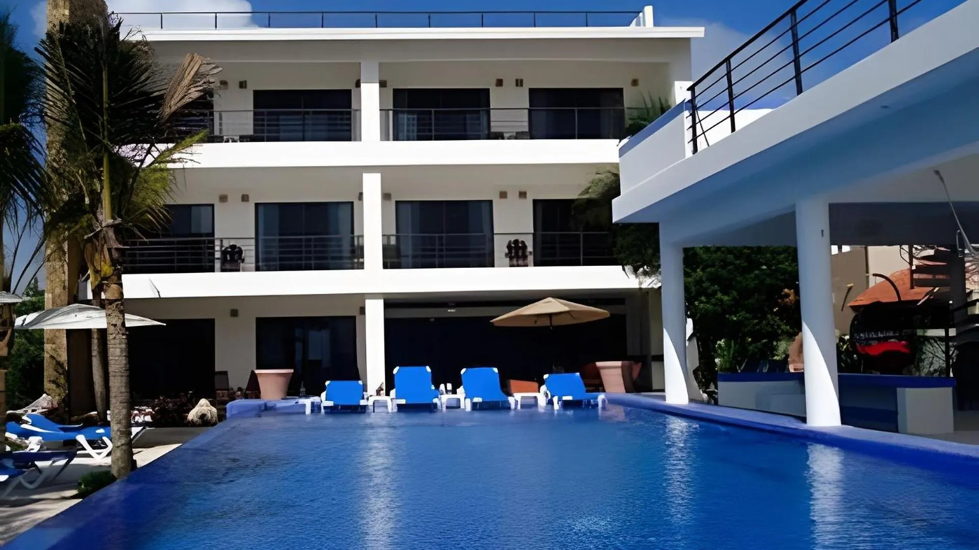 13Bdr Villa Bellamar Akumal - Private Chef - Beachfront - Weddings-Business Retreats-Golf-Family