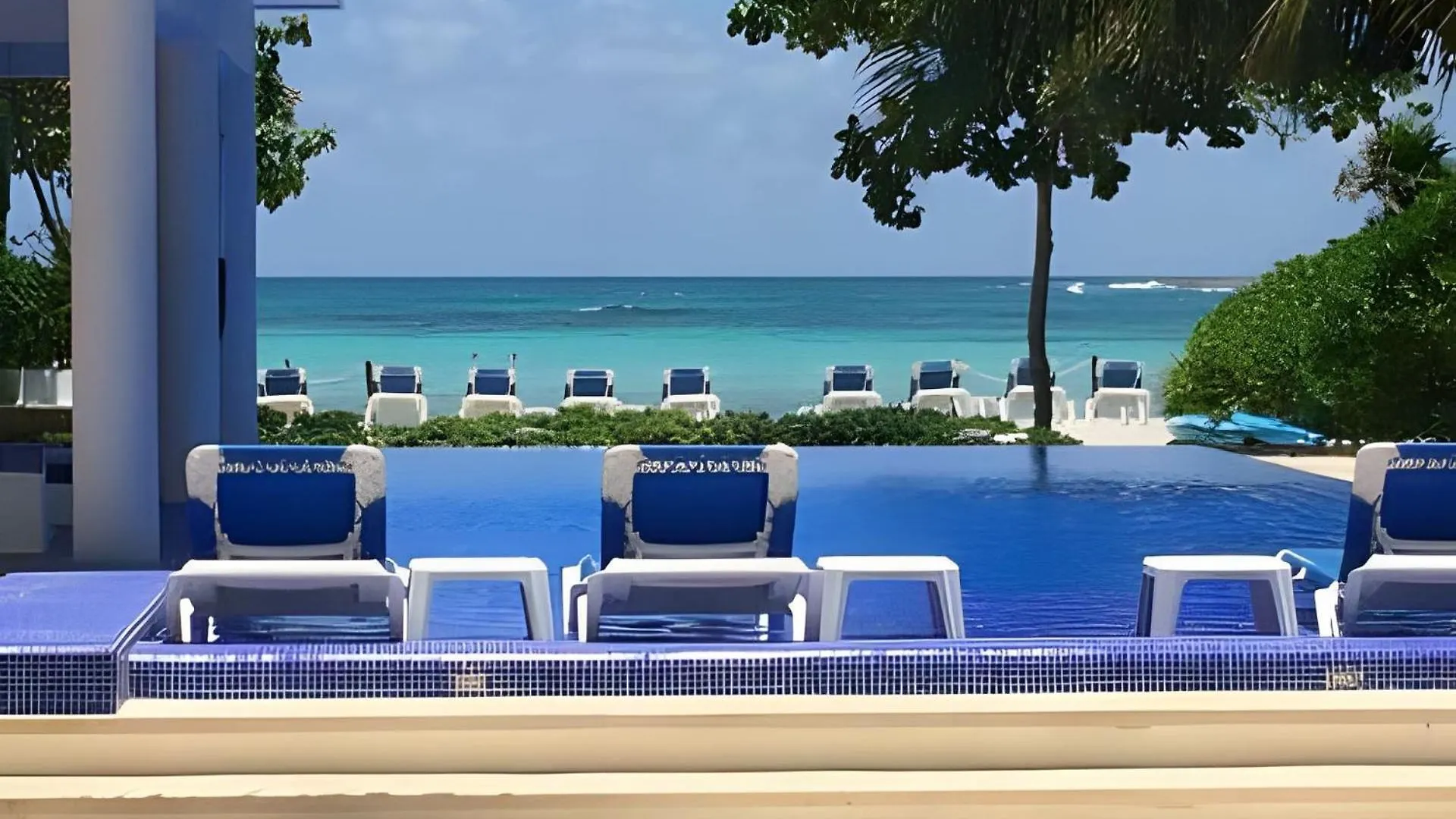Resort 13Bdr Villa Bellamar Akumal - Private Chef - Beachfront - Weddings-Business Retreats-Golf-Family Messico