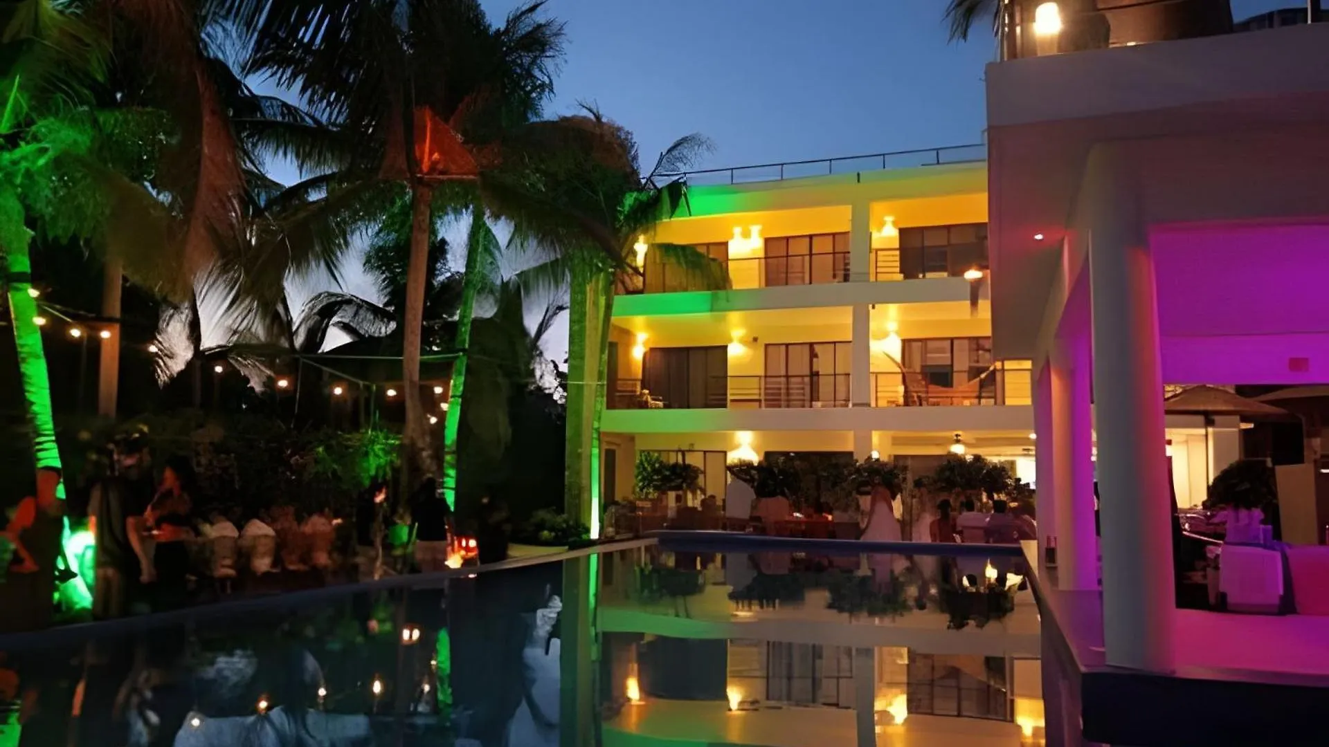 Resort 13Bdr Villa Bellamar Akumal - Private Chef - Beachfront - Weddings-Business Retreats-Golf-Family
