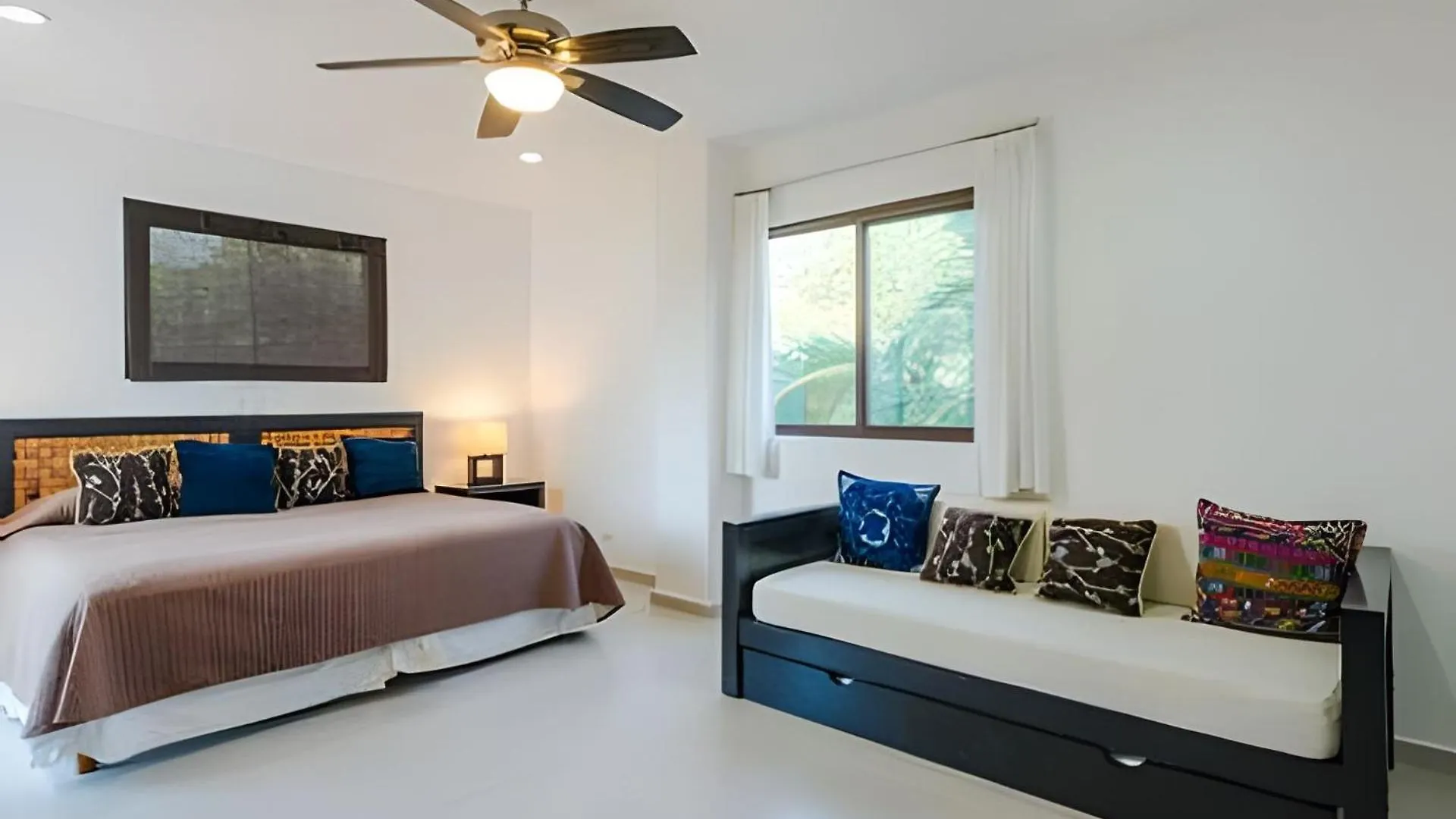 13Bdr Villa Bellamar Akumal - Private Chef - Beachfront - Weddings-Business Retreats-Golf-Family Resort