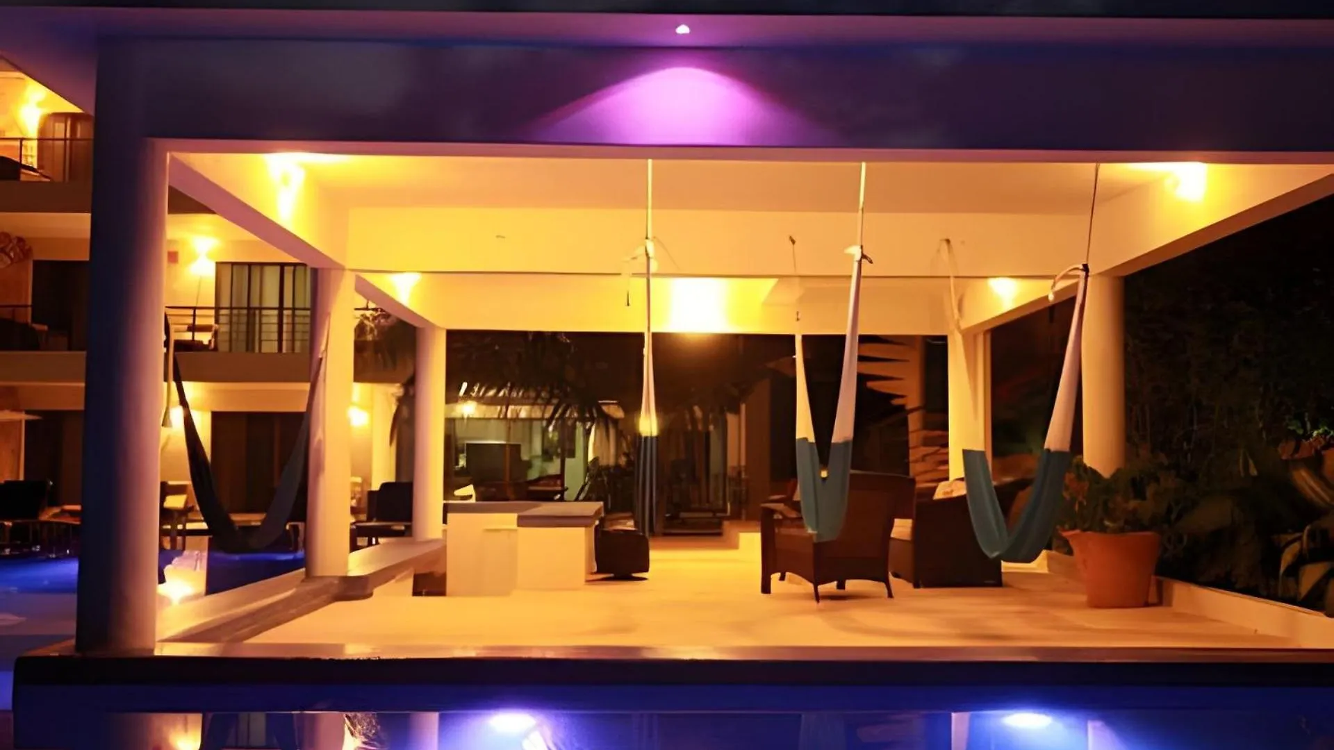 13Bdr Villa Bellamar Akumal - Private Chef - Beachfront - Weddings-Business Retreats-Golf-Family Mexico