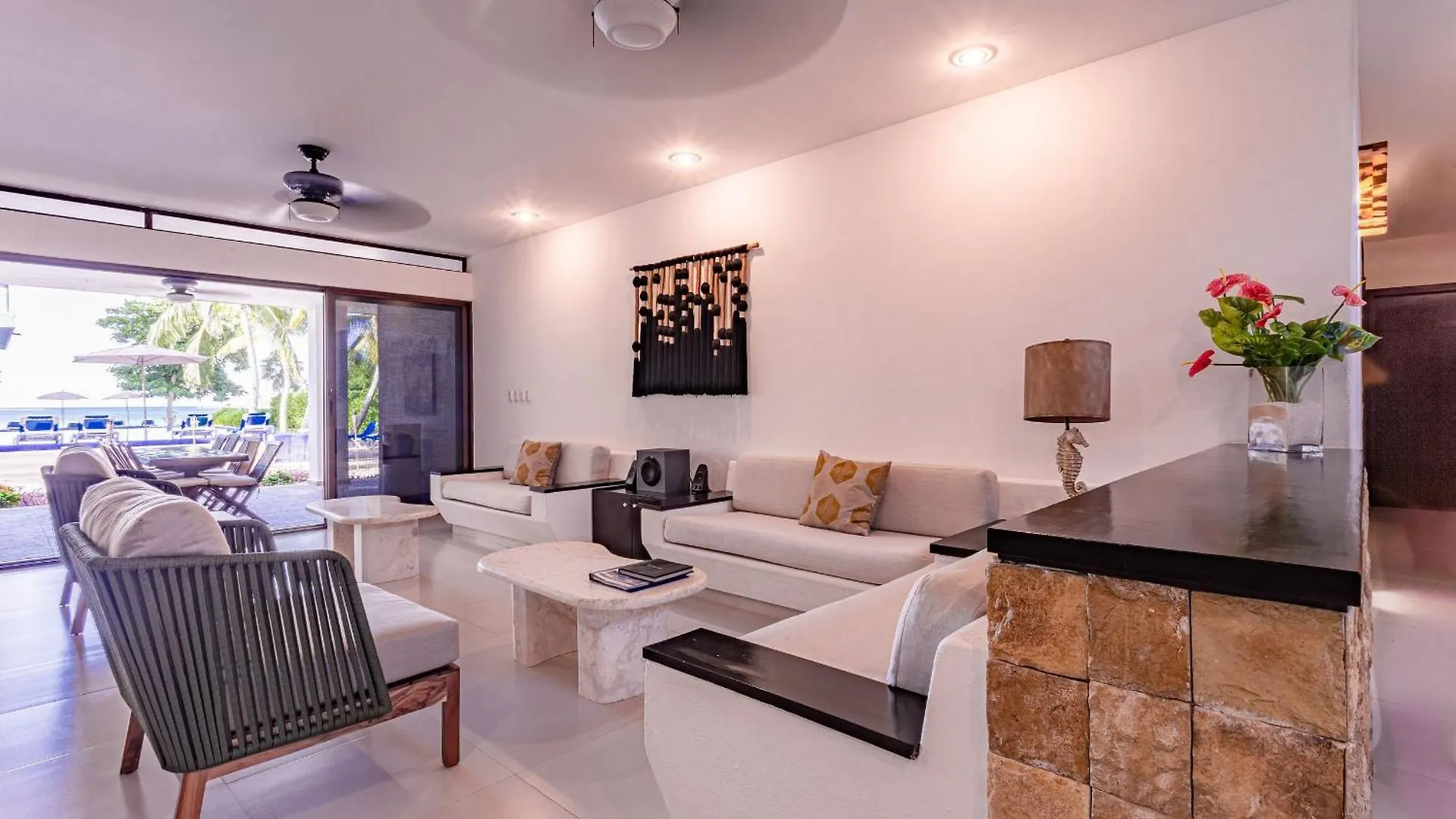 Resort 13Bdr Villa Bellamar Akumal - Private Chef - Beachfront - Weddings-Business Retreats-Golf-Family