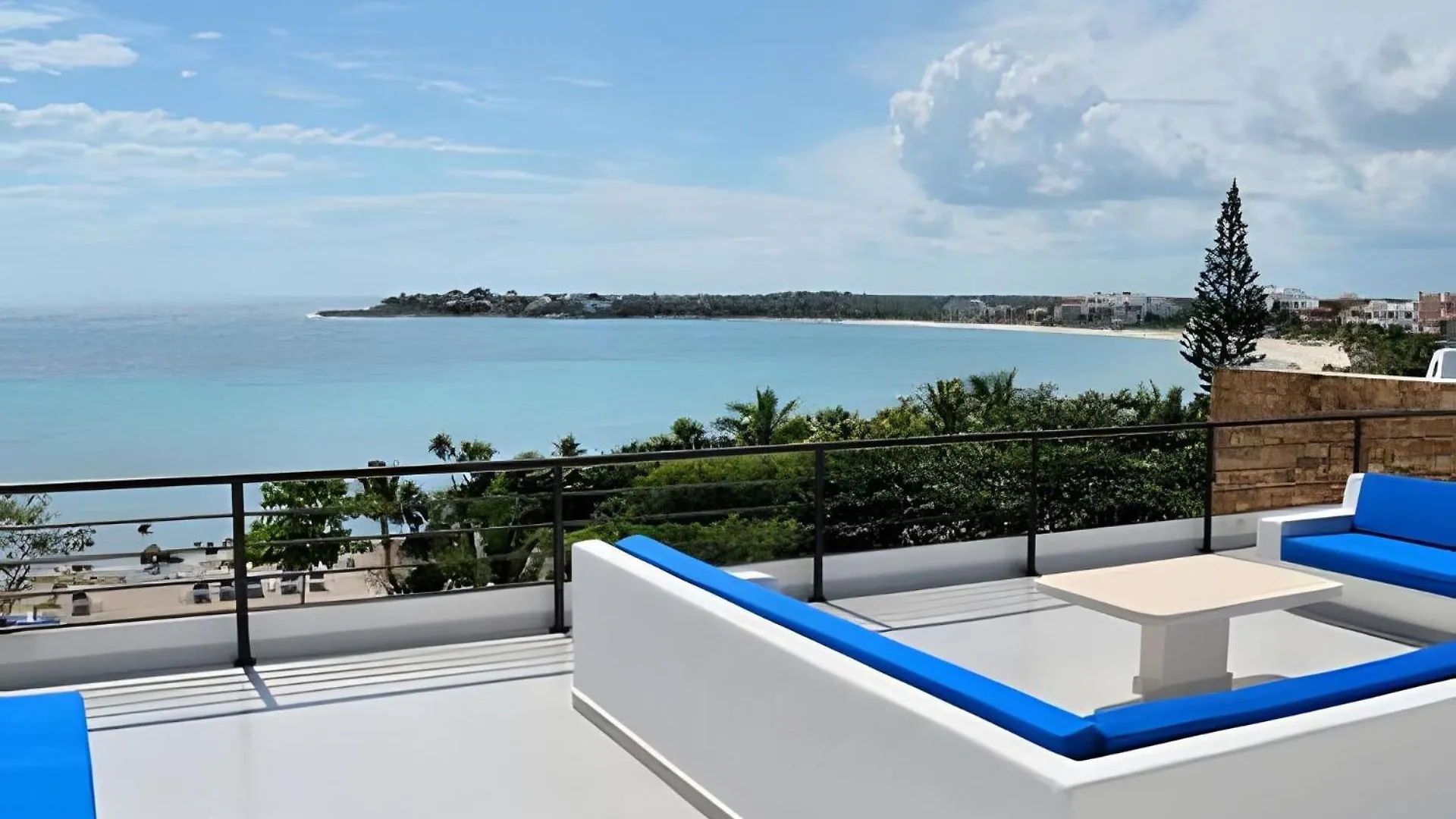 13Bdr Villa Bellamar Akumal - Private Chef - Beachfront - Weddings-Business Retreats-Golf-Family Resort