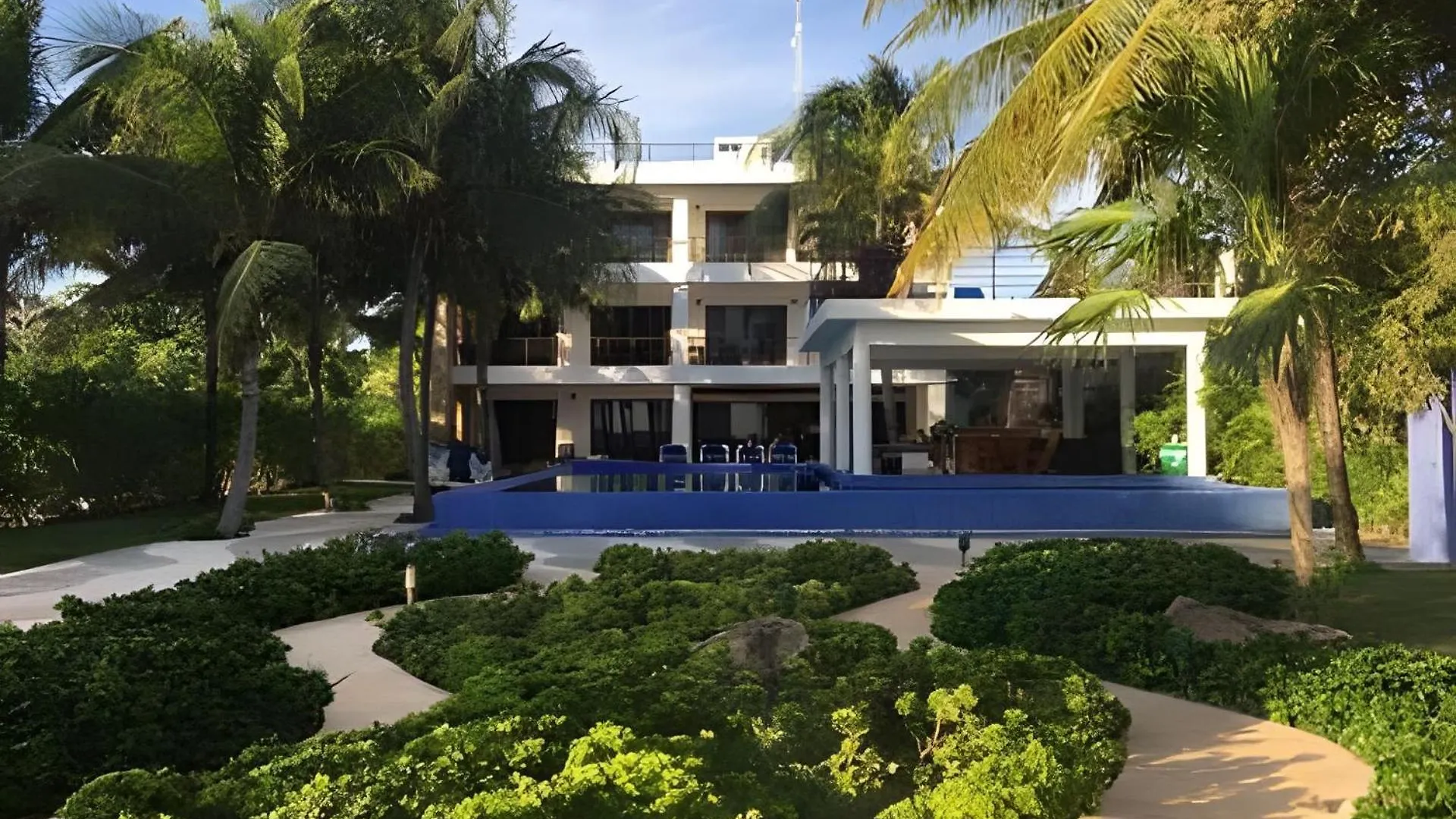 13Bdr Villa Bellamar Akumal - Private Chef - Beachfront - Weddings-Business Retreats-Golf-Family 0*,