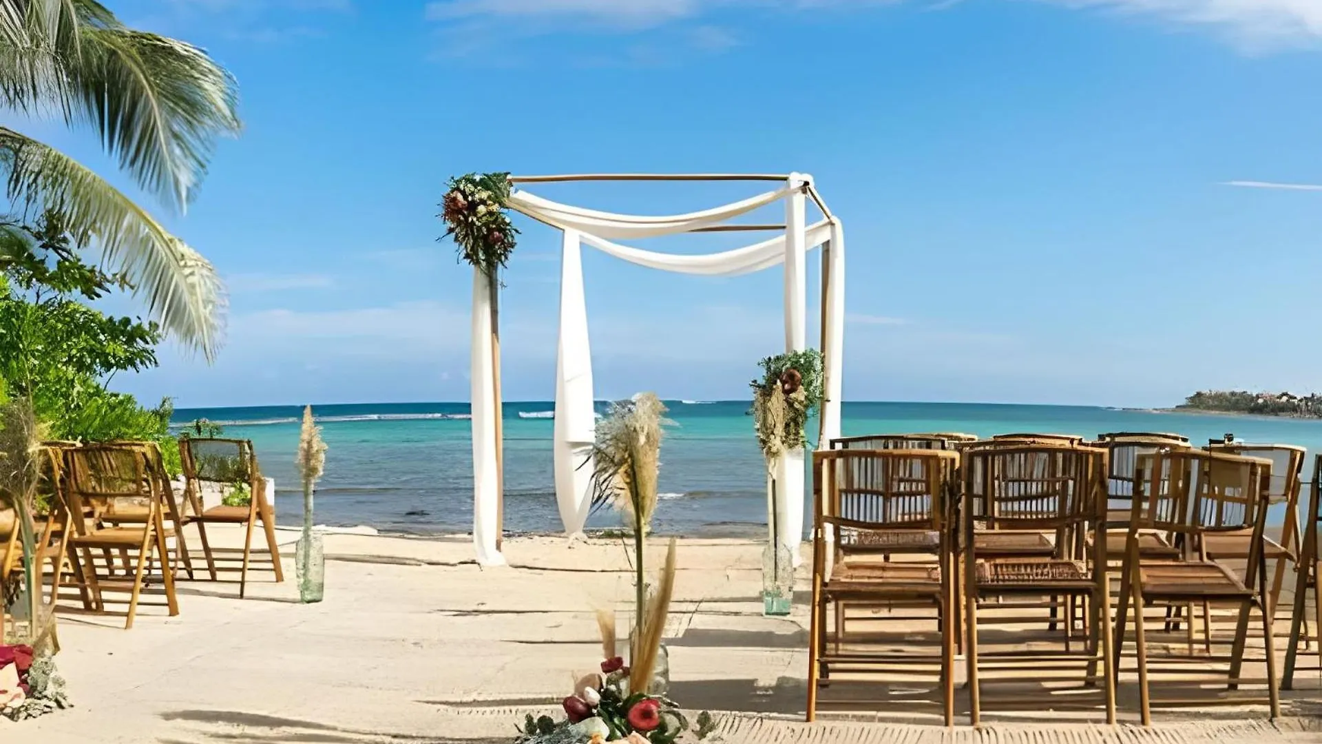 13Bdr Villa Bellamar Akumal - Private Chef - Beachfront - Weddings-Business Retreats-Golf-Family