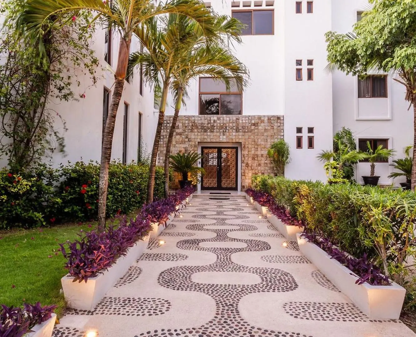 Resort 13Bdr Villa Bellamar Akumal - Private Chef - Beachfront - Weddings-Business Retreats-Golf-Family