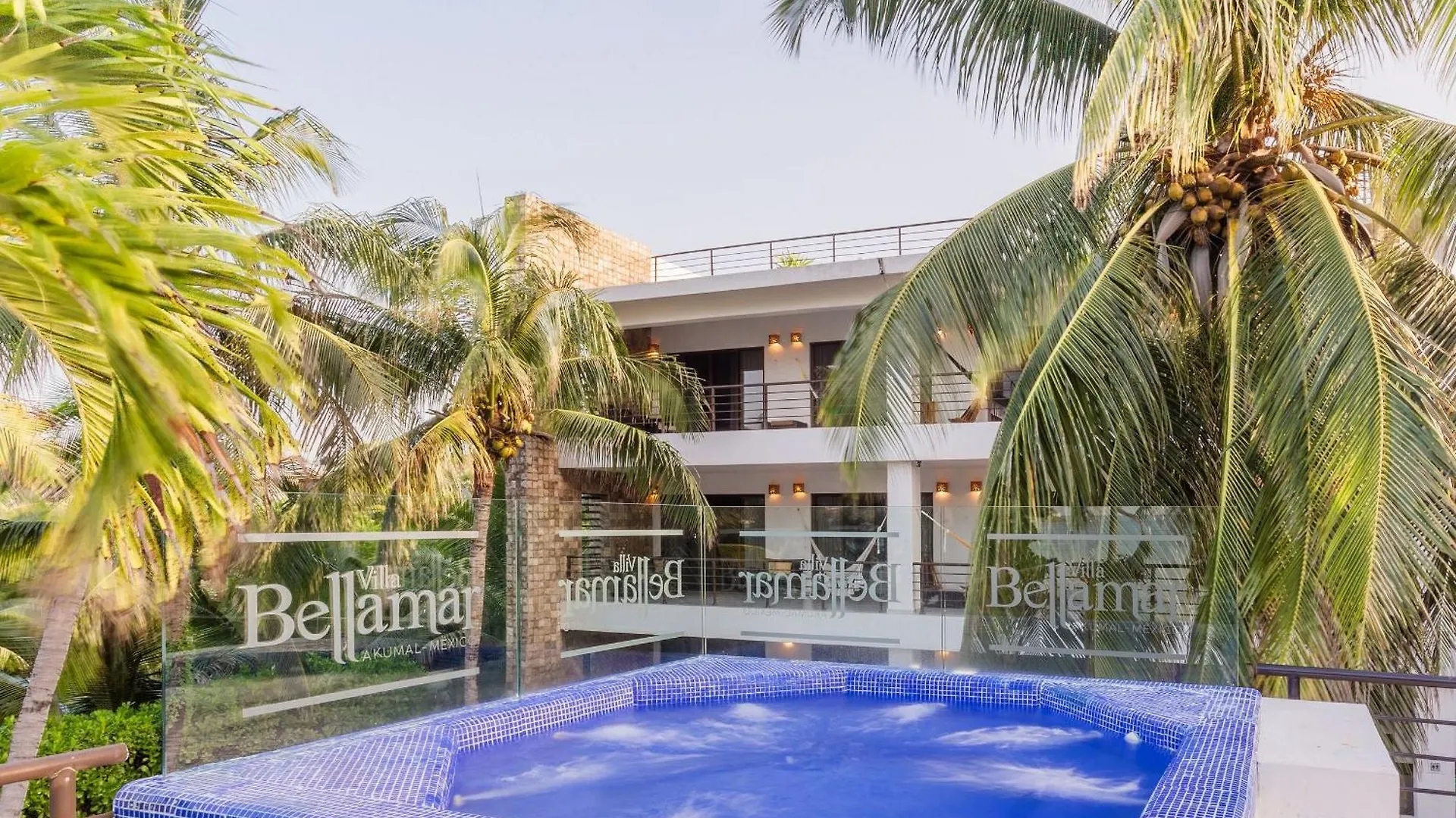Resort 13Bdr Villa Bellamar Akumal - Private Chef - Beachfront - Weddings-Business Retreats-Golf-Family