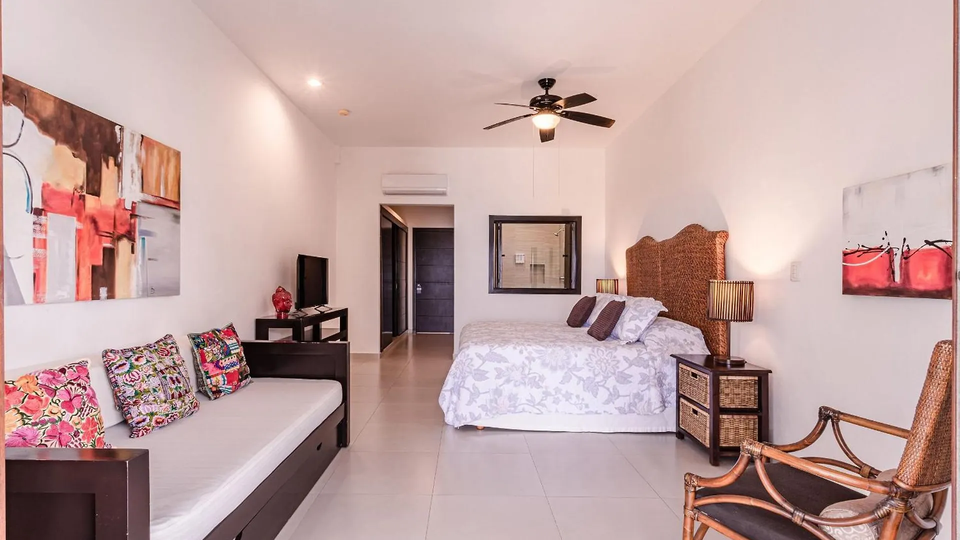 13Bdr Villa Bellamar Akumal - Private Chef - Beachfront - Weddings-Business Retreats-Golf-Family Mexico