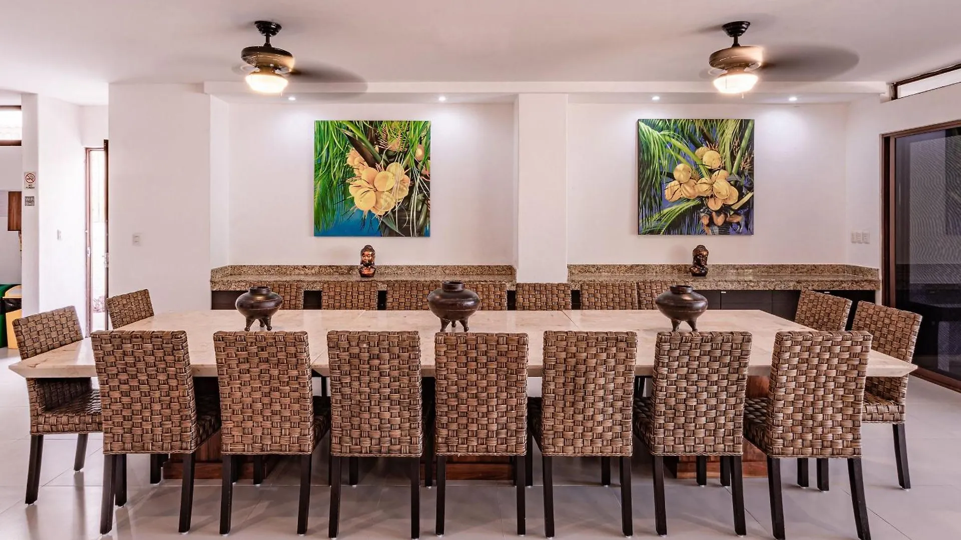 Resort 13Bdr Villa Bellamar Akumal - Private Chef - Beachfront - Weddings-Business Retreats-Golf-Family Mexico