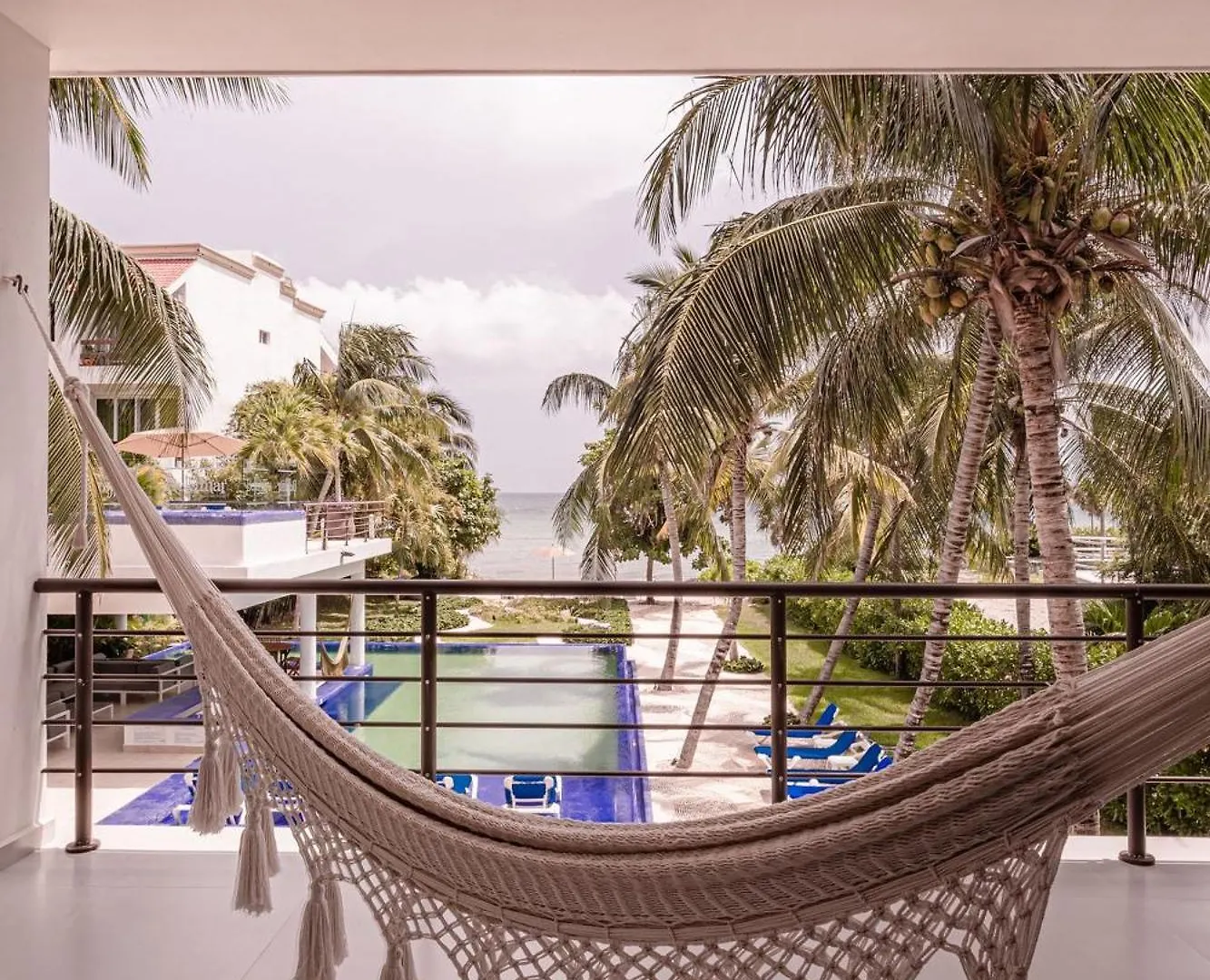 13Bdr Villa Bellamar Akumal - Private Chef - Beachfront - Weddings-Business Retreats-Golf-Family Mexico